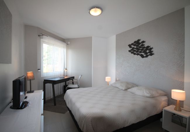Apartment in Mandelieu-la-Napoule - HSUD0131-Bellagio3